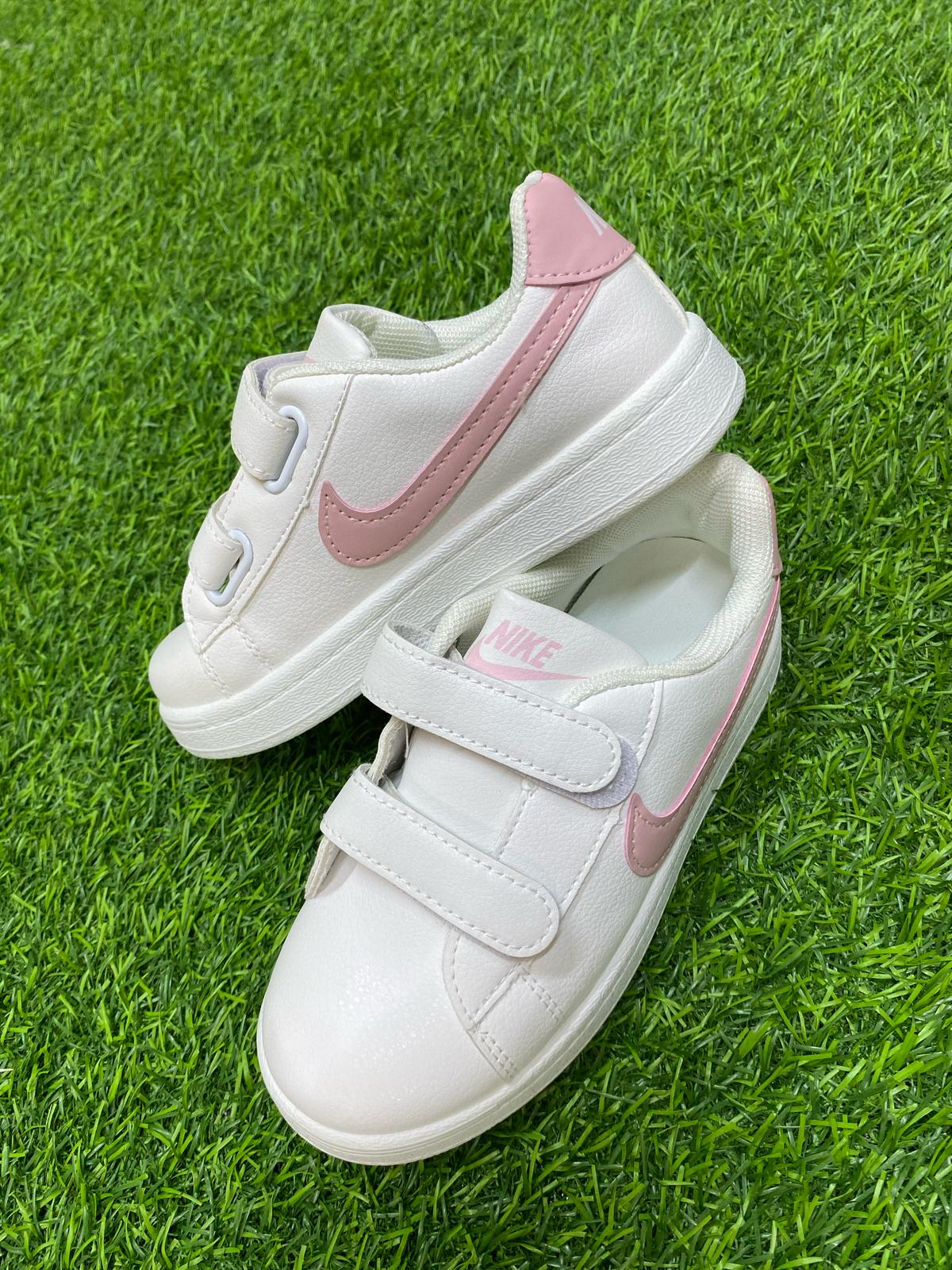 Children sneaker