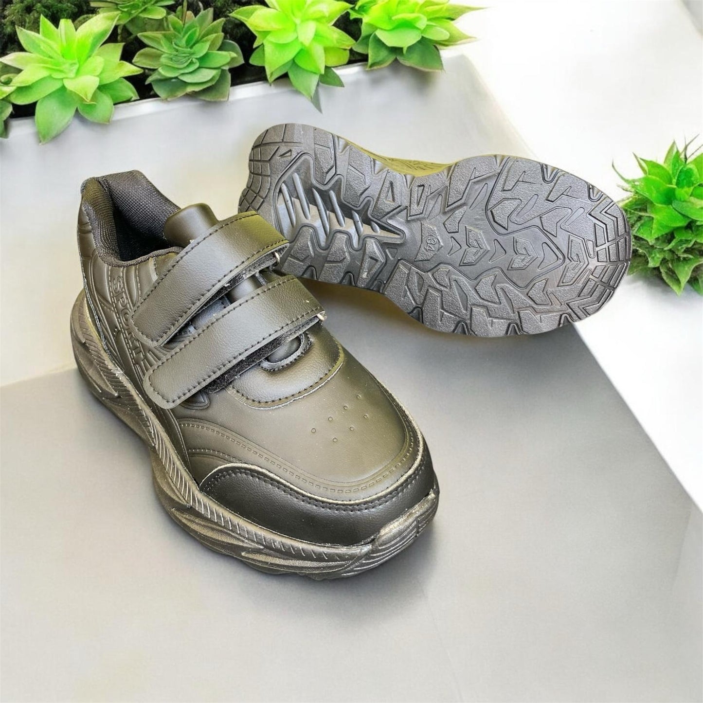 UK-US kiddies White / Black School Sneakers