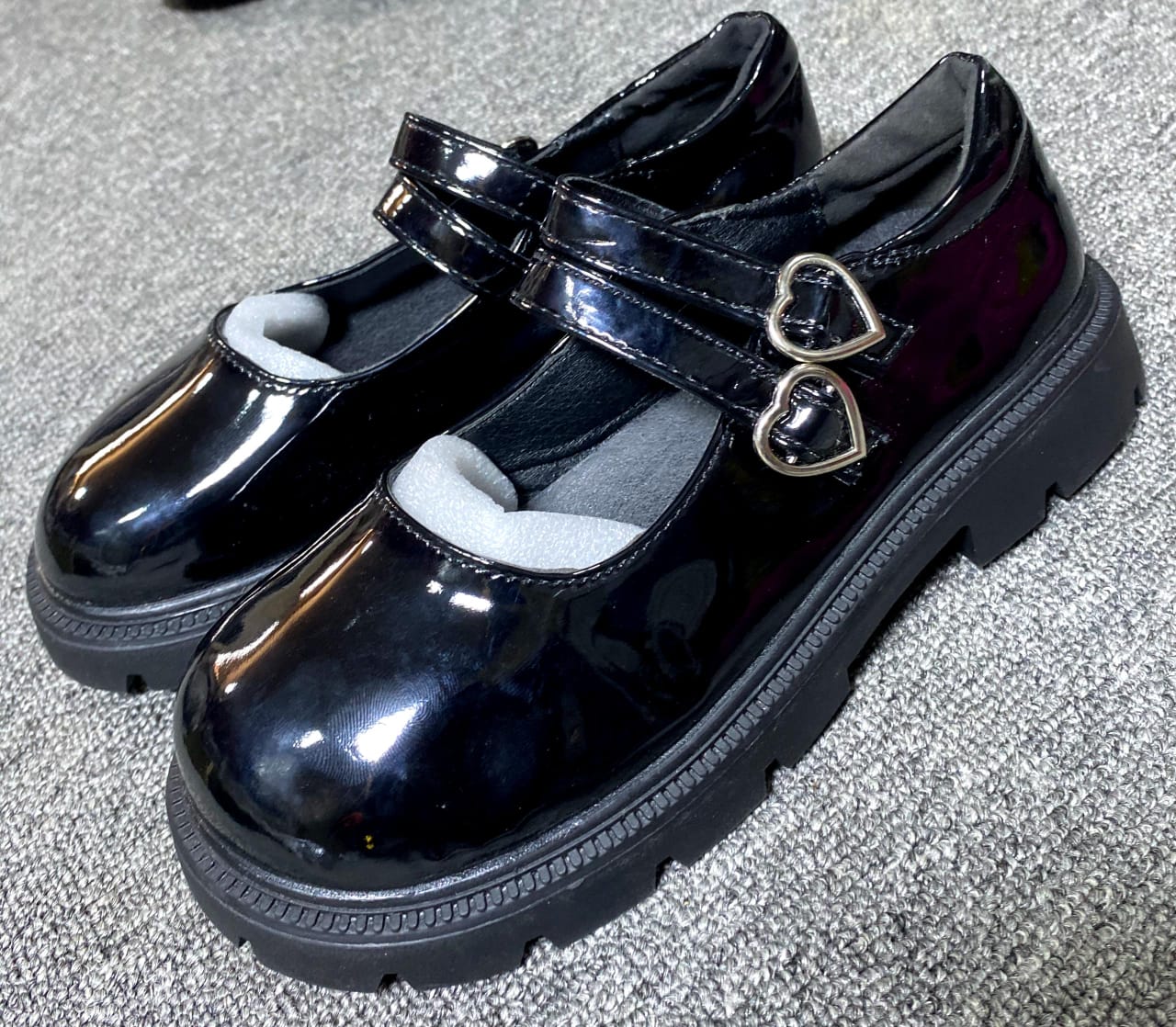 Glossy Design UK-US Girls School Shoe with Double Strap