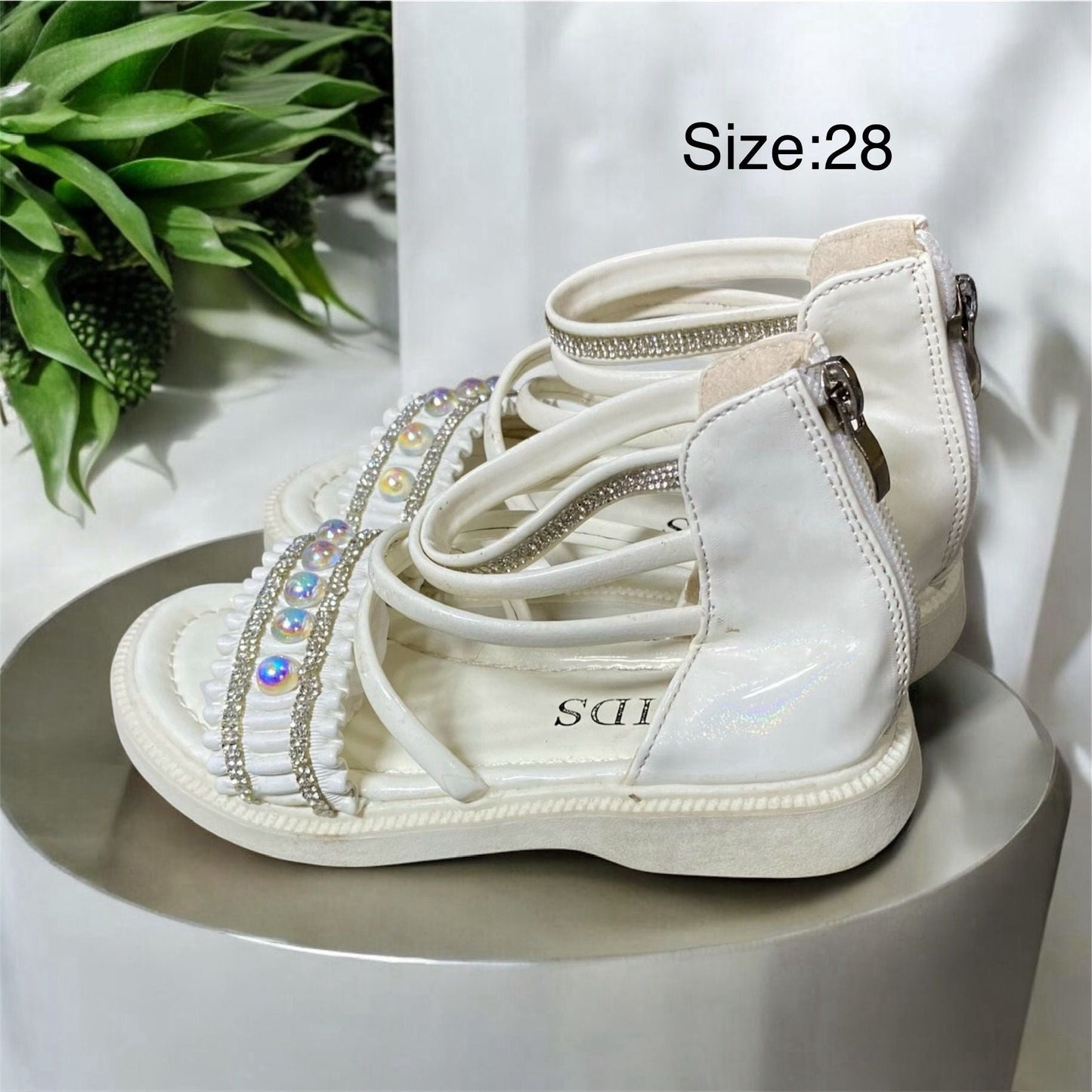 Girls sandals