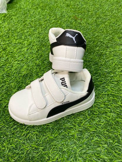 Children sneakers