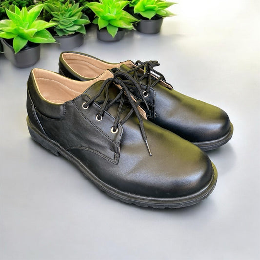 Matte Design UK-US Boys School Shoe with Lace