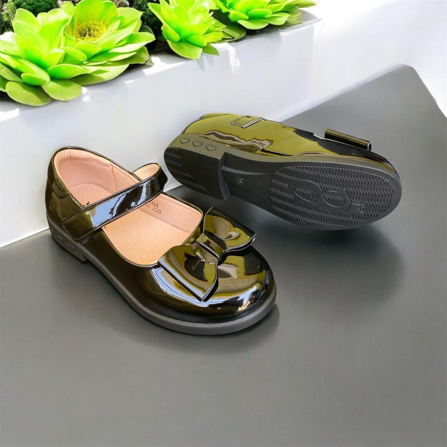 British Girls School Shoe (Big Bow)