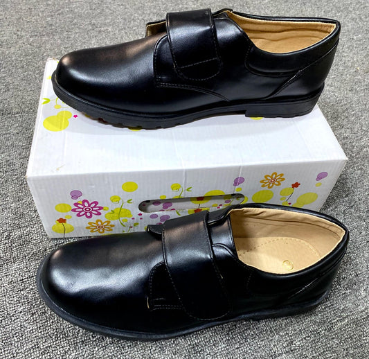 Matte Design UK-US Boys School Shoe with Strap
