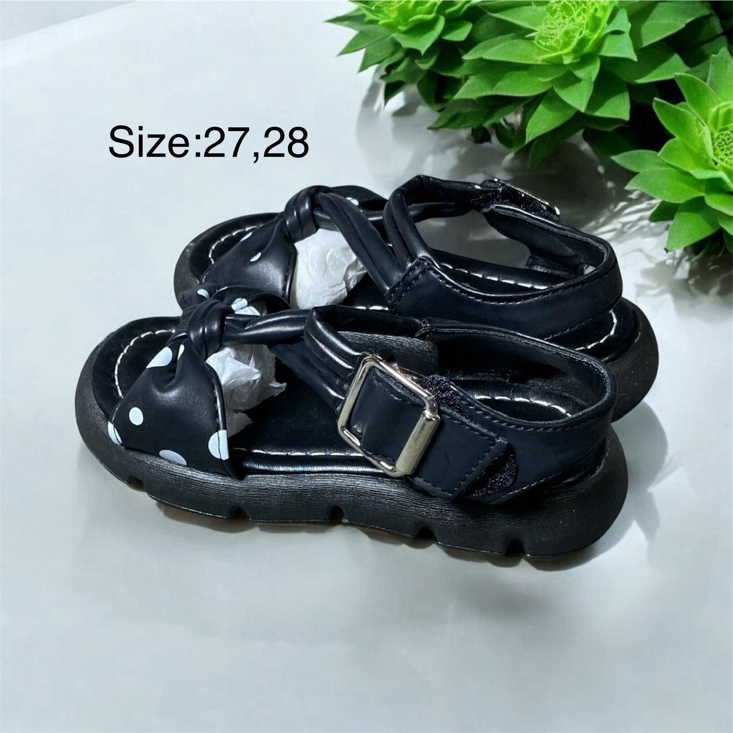Girls sandals