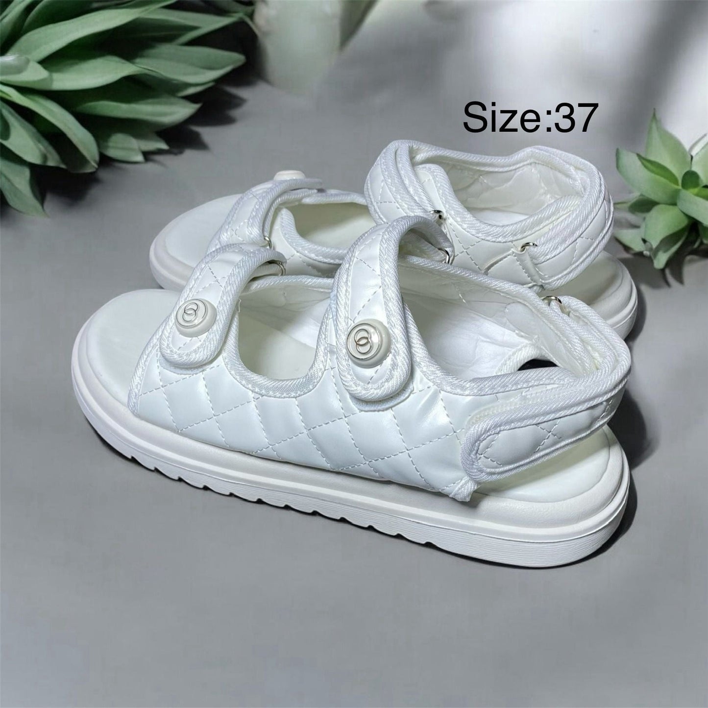 Girls sandals