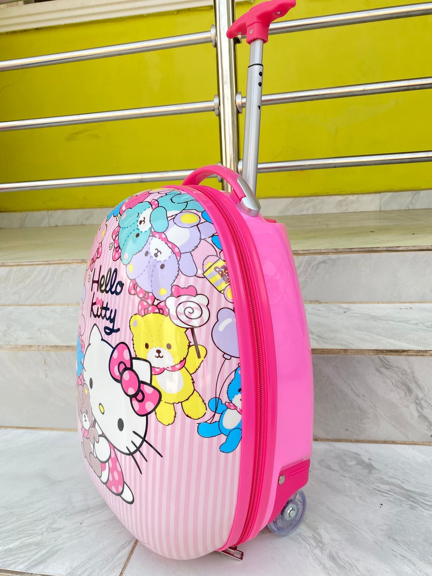16inches Egg Shape Box trolley